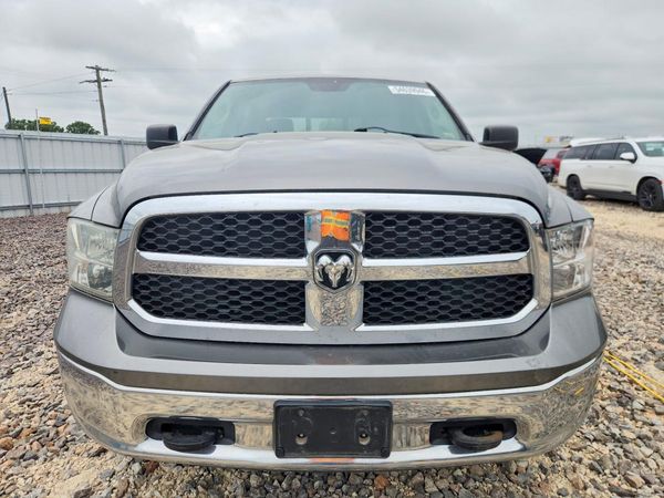 2013 RAM 1500 SLT