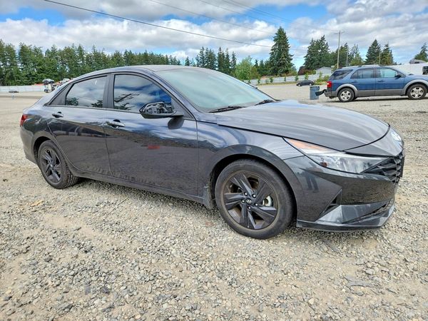 2022 HYUNDAI ELANTRA SEL w/Convenience Pkg — Passenger 3/4
