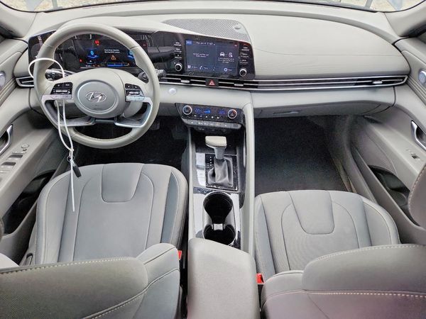 2022 HYUNDAI ELANTRA SEL w/Convenience Pkg — CKPT