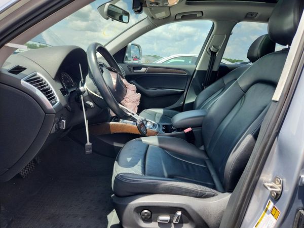 2017 AUDI Q5 quattro Premium