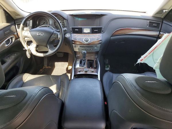 2015 INFINITI Q70L