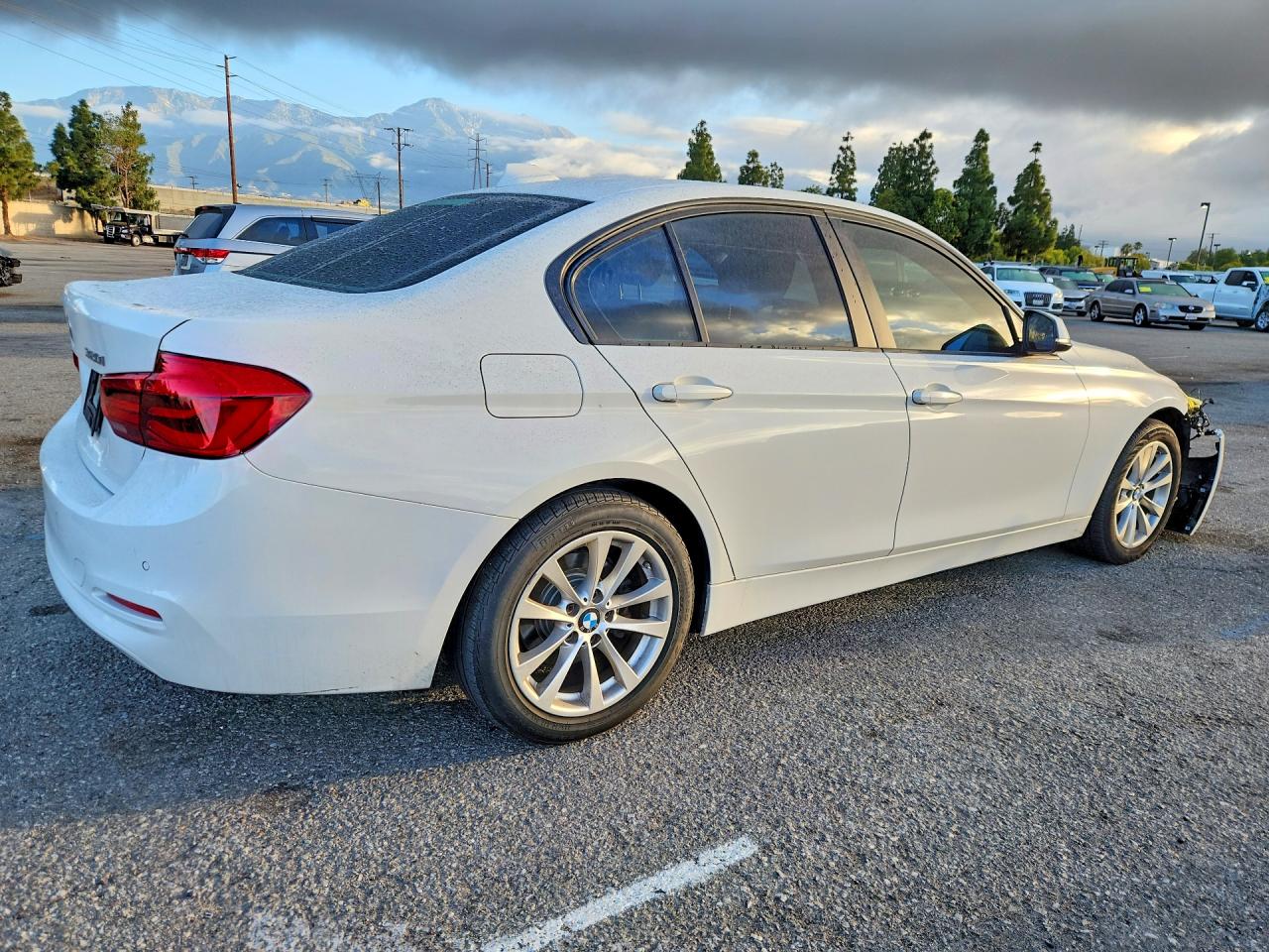 2017 BMW 320 SA