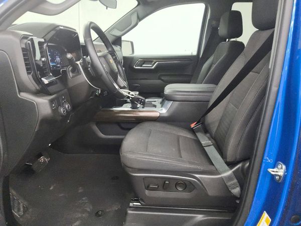 2024 CHEVROLET SILVERADO LT — DENT