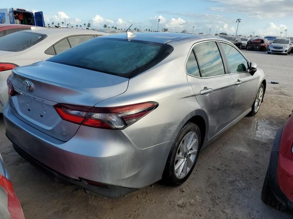 2022 TOYOTA CAMRY