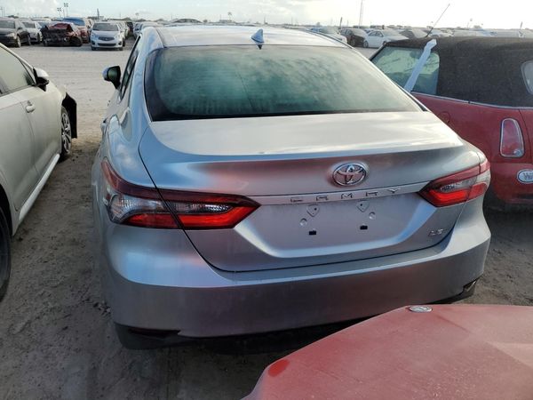 2022 TOYOTA CAMRY