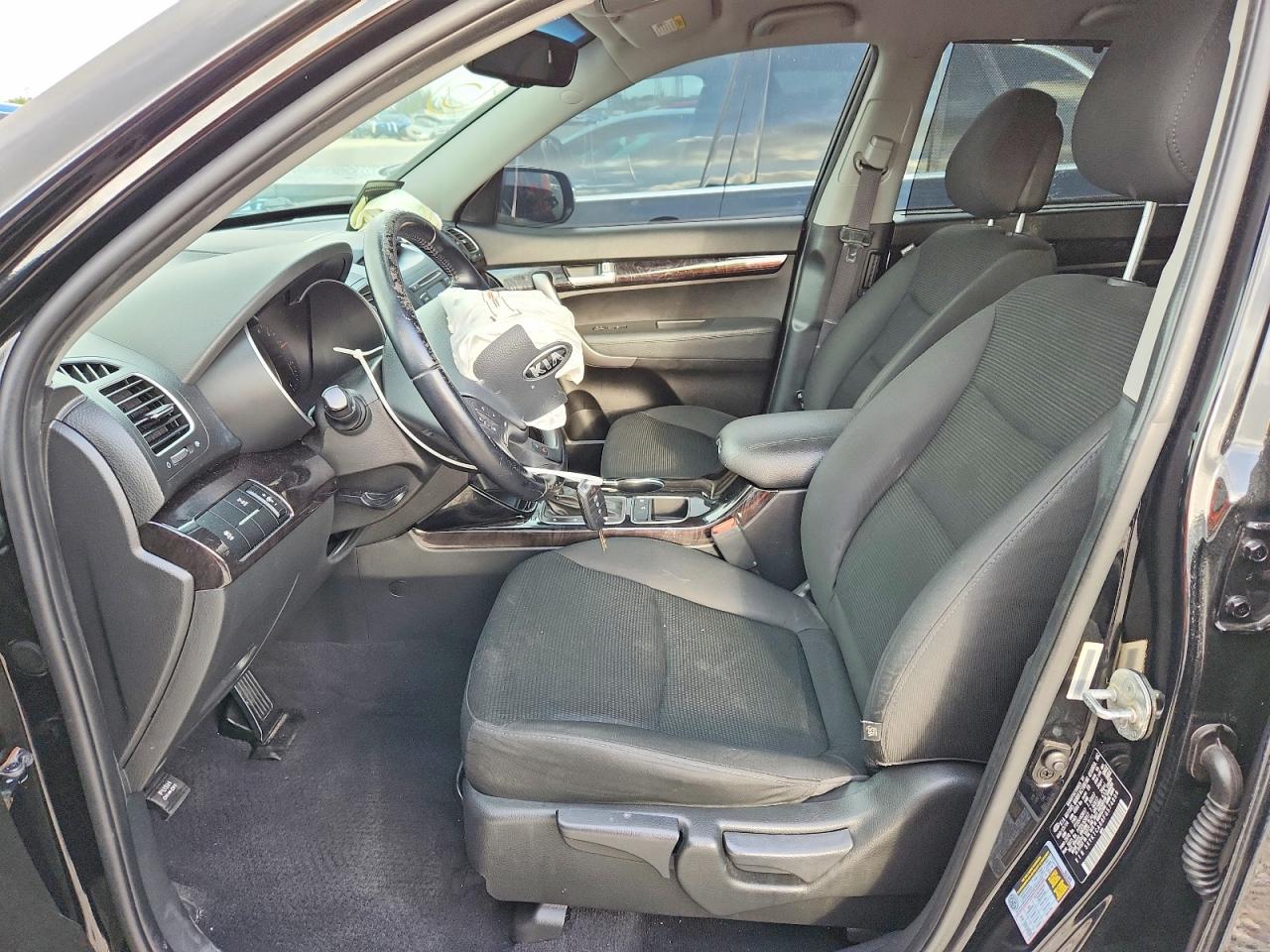 2015 KIA SORENTO GL