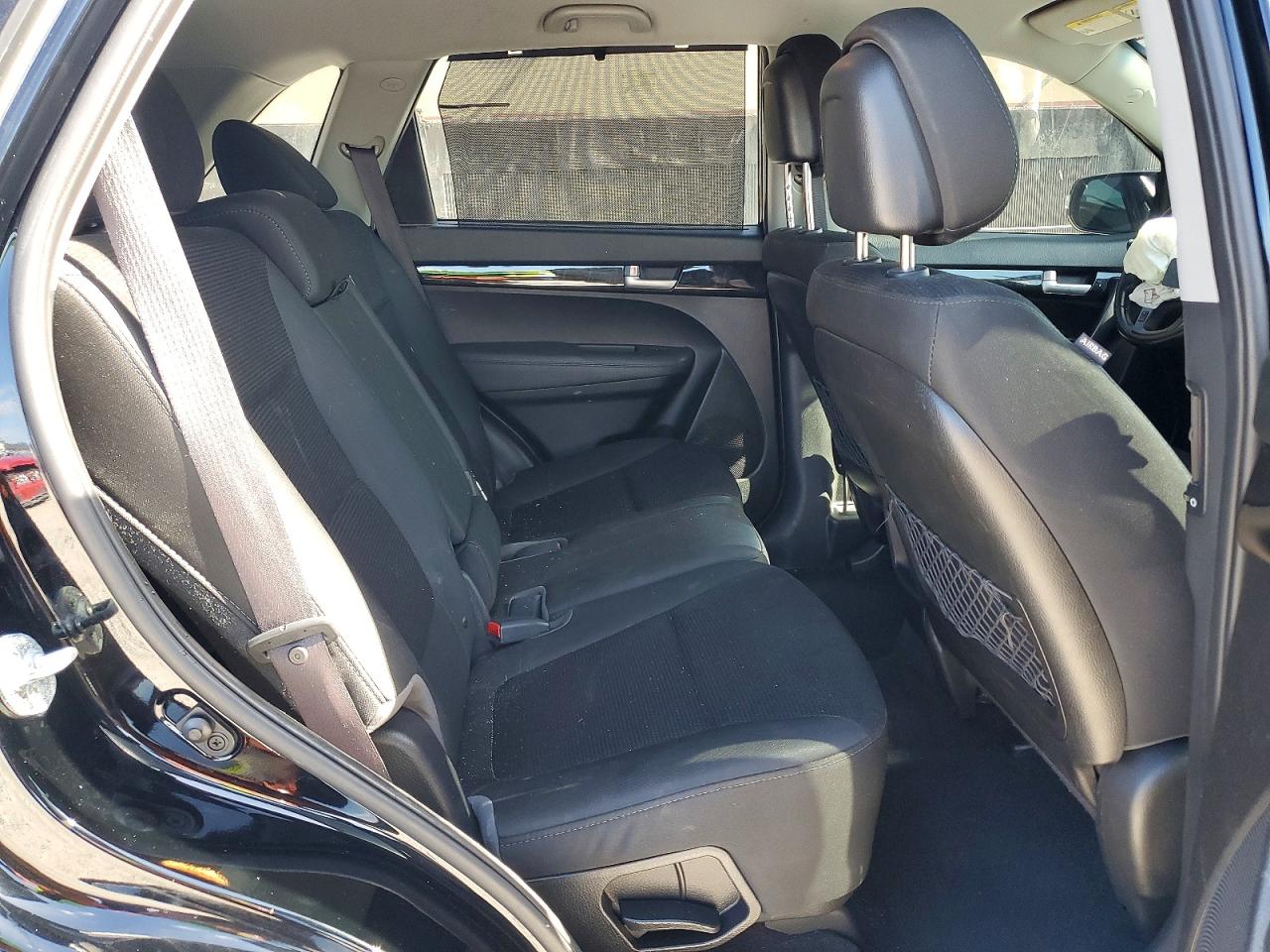 2015 KIA SORENTO GL