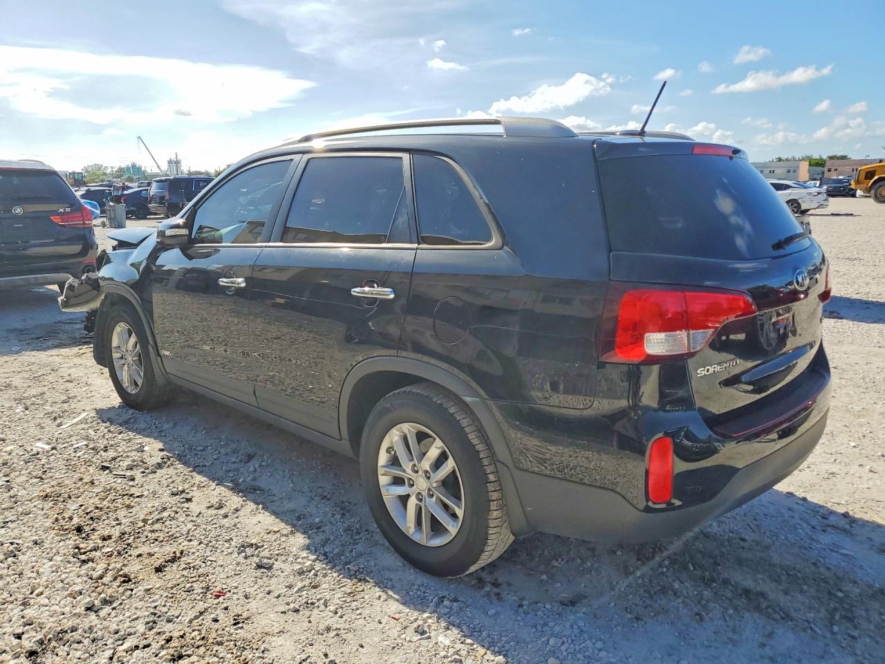 2015 KIA SORENTO GL