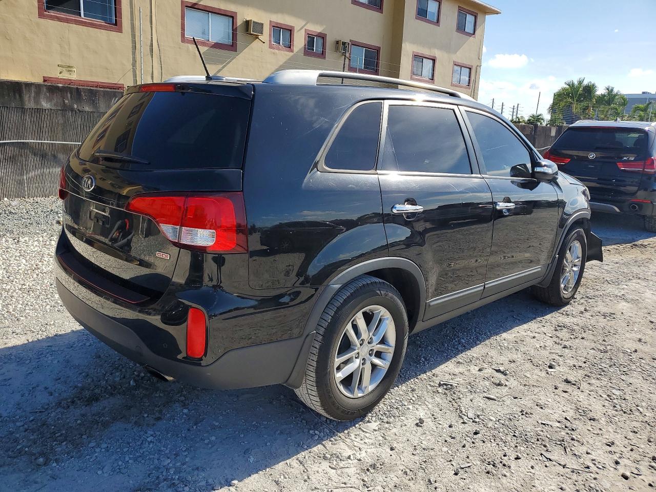 2015 KIA SORENTO GL