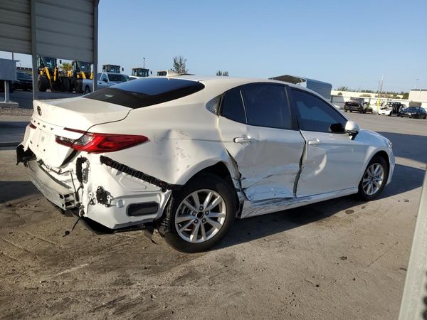 2025 TOYOTA CAMRY