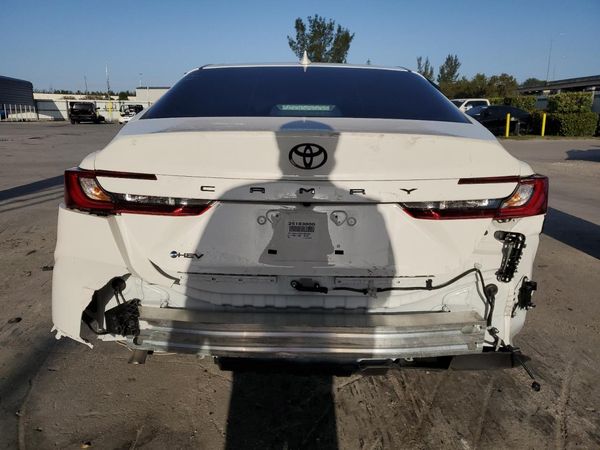 2025 TOYOTA CAMRY