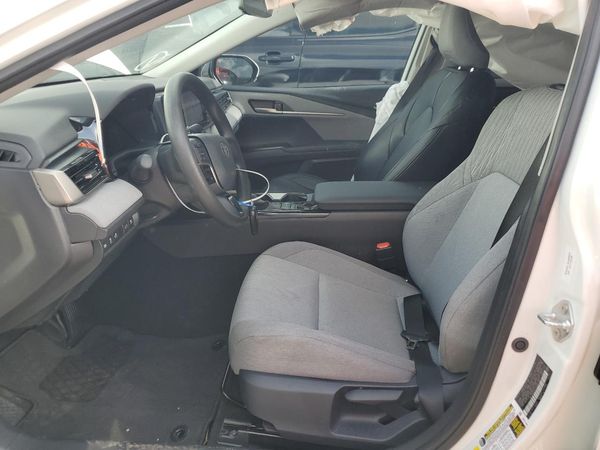 2025 TOYOTA CAMRY