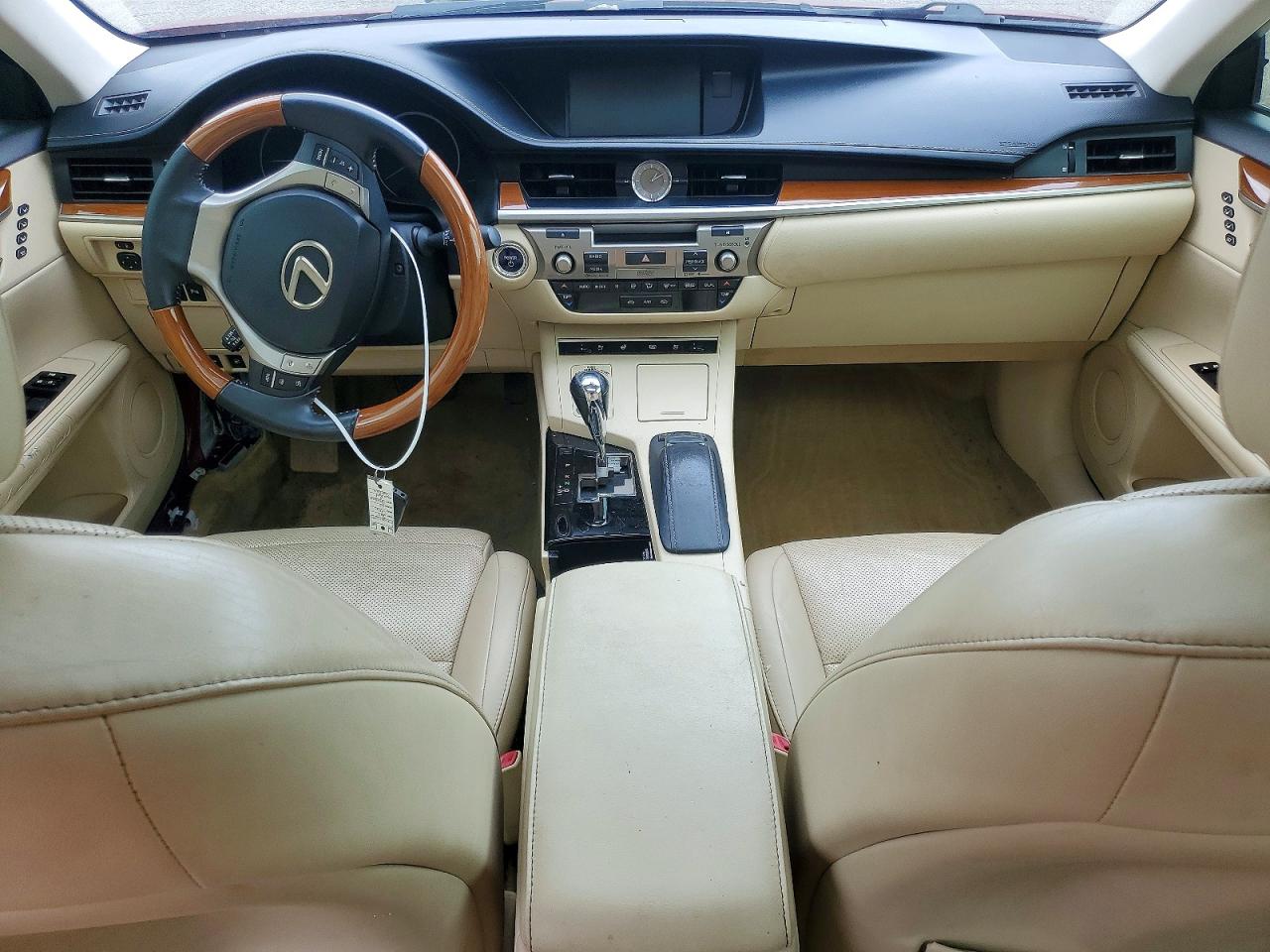 2015 LEXUS ES 300h