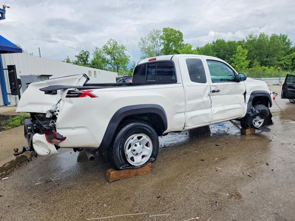 2021 TOYOTA TACOMA SR5