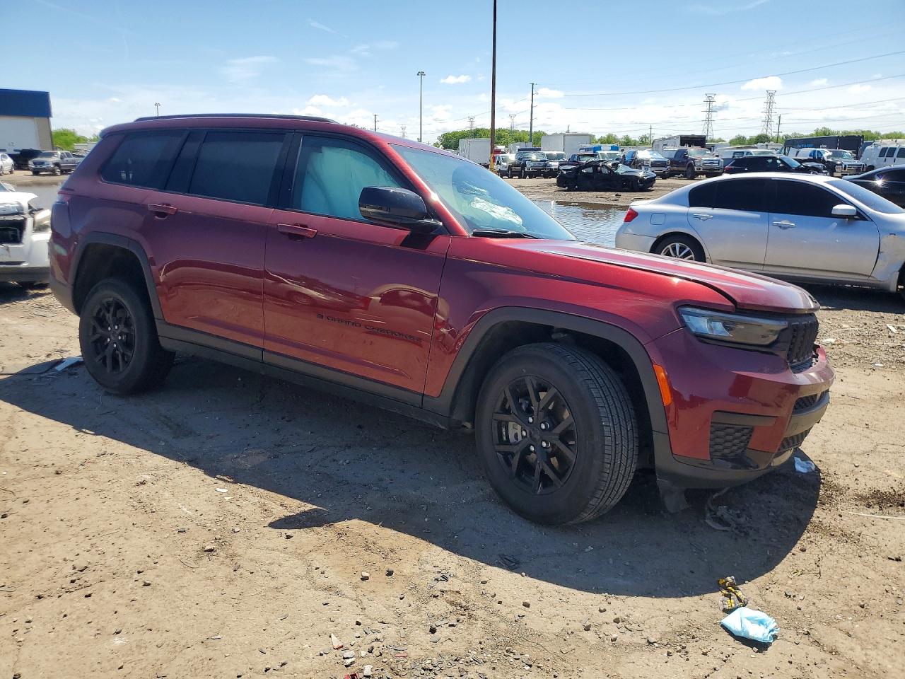 2025 JEEP GRAND CHEROKEE Laredo, Altitude