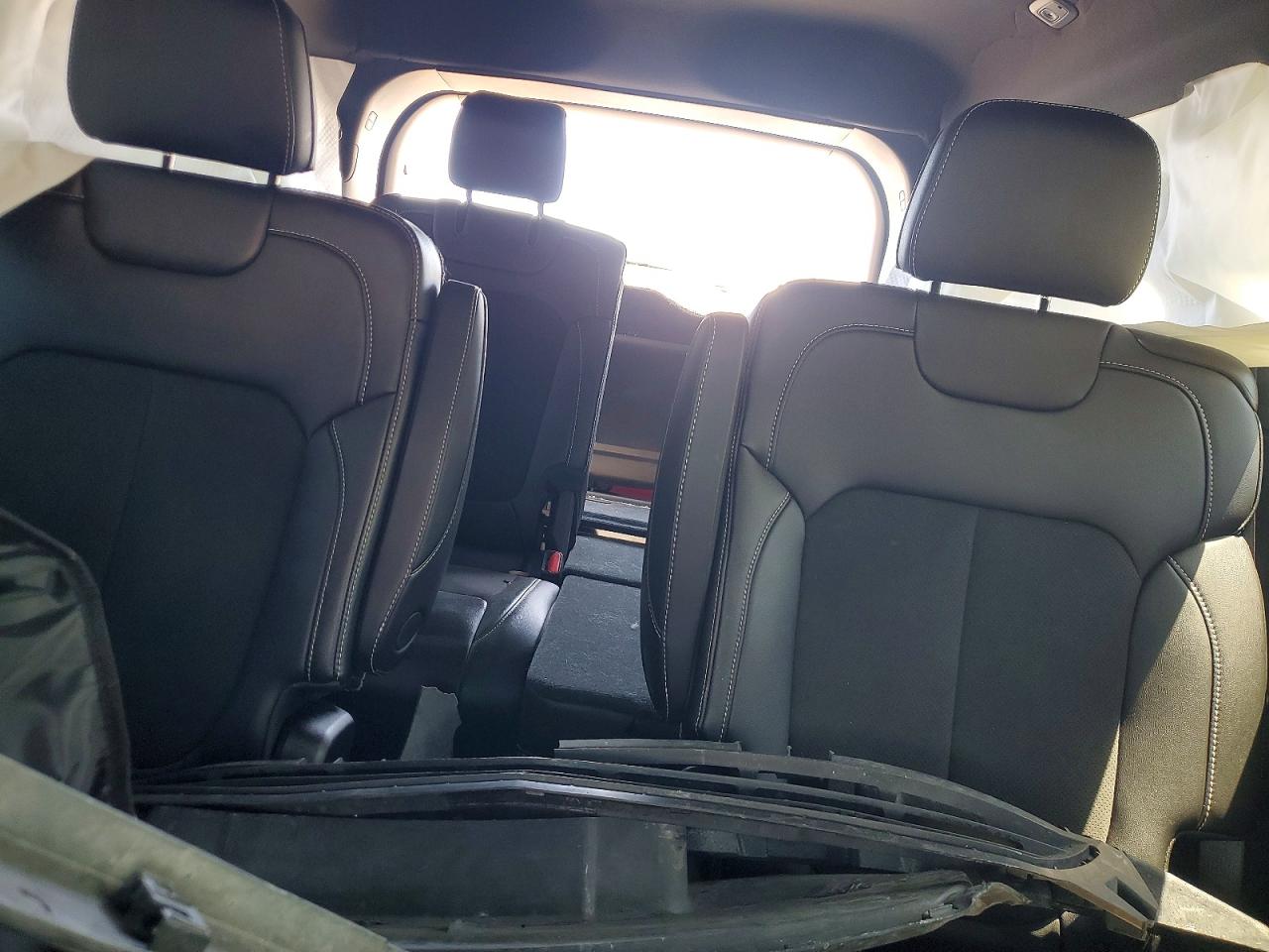 2025 JEEP GRAND CHEROKEE Laredo, Altitude