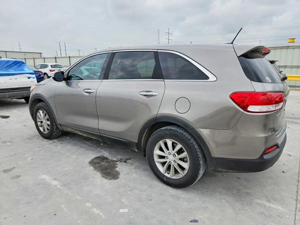 2016 KIA SORENTO L / LX