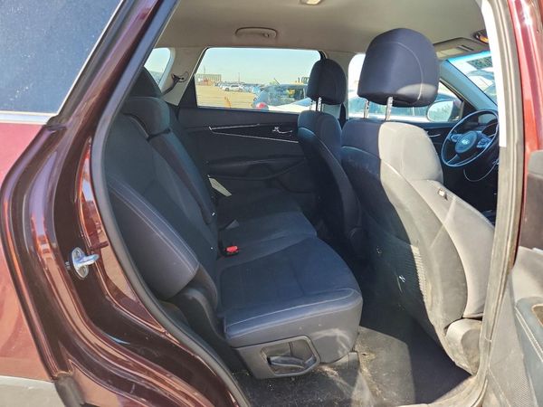 2017 KIA SORENTO L, LX