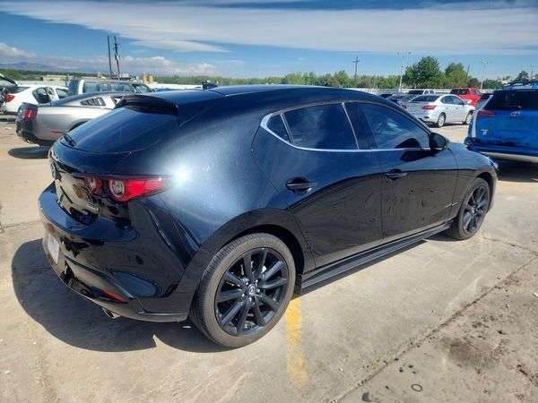 2023 MAZDA 3 Premium Package
