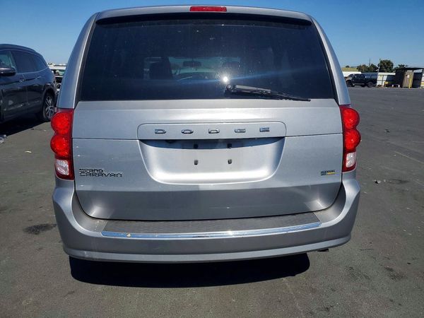 2018 DODGE GRAND CARAVAN SE