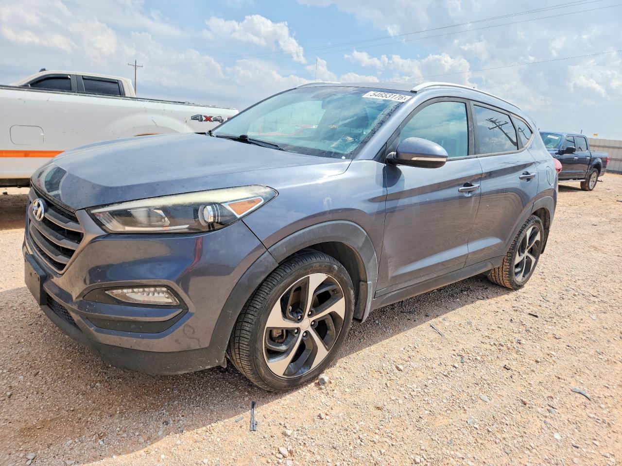 2016 HYUNDAI TUCSON