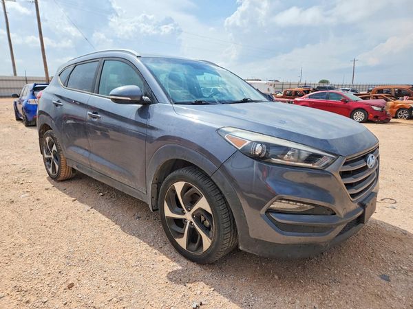 2016 HYUNDAI TUCSON
