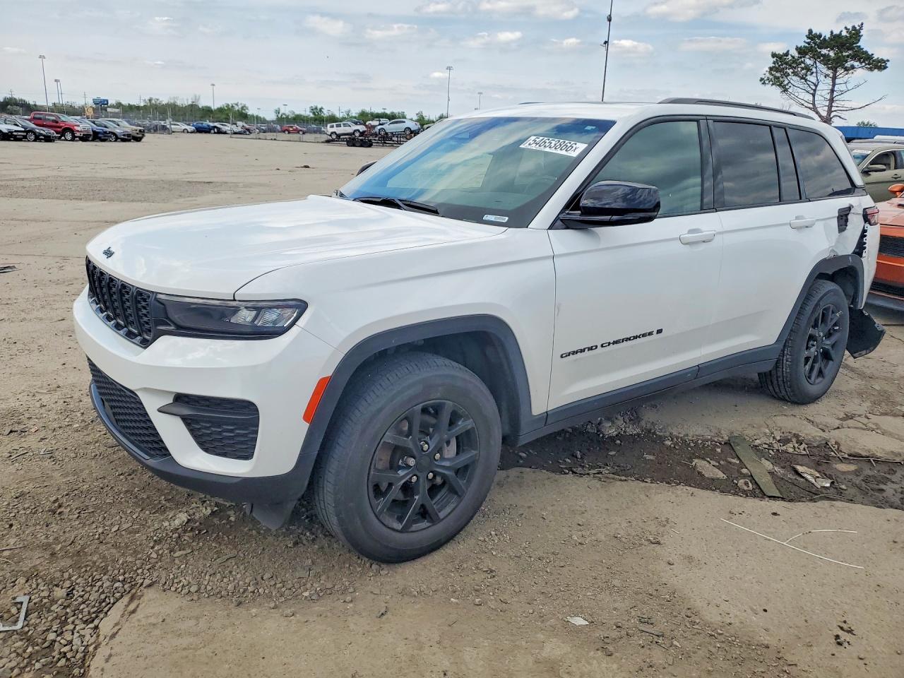 2024 JEEP GRAND CHEROKEE LAREDO 4X4