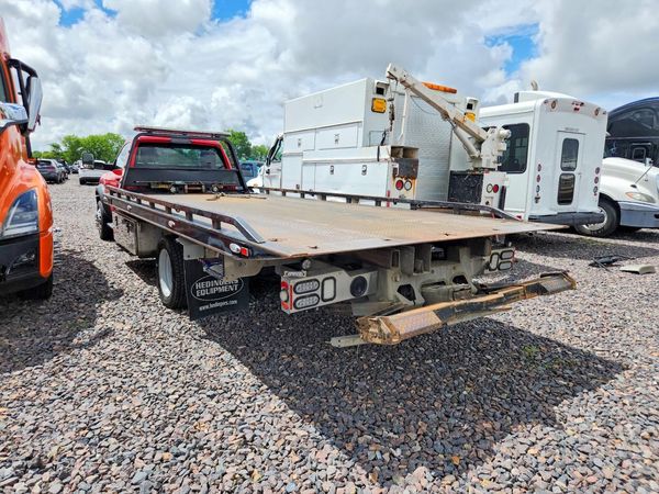 2019 RAM 5500 REG CAB CHASSIS