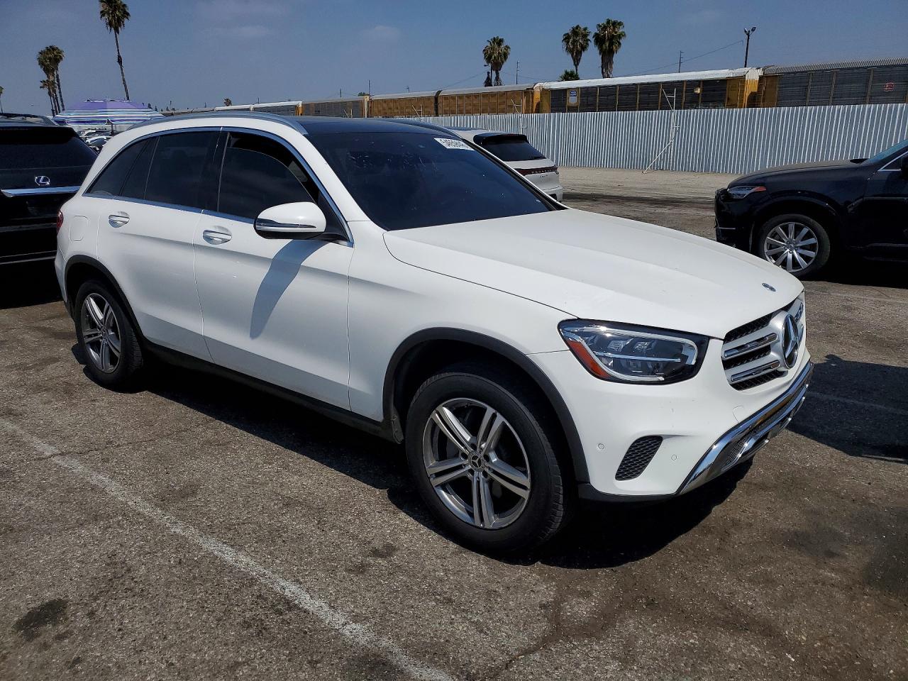 2021 MERCEDES-BENZ GLC GLC300