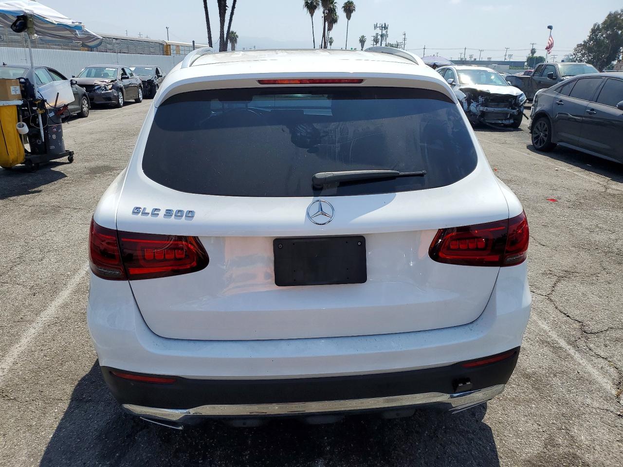 2021 MERCEDES-BENZ GLC GLC300