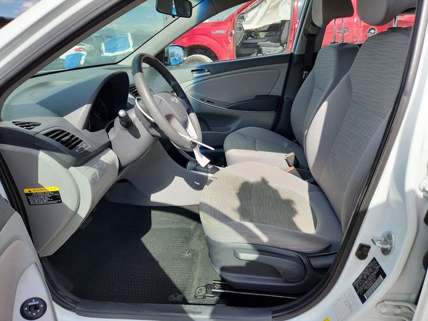 2017 HYUNDAI ACCENT SE Base