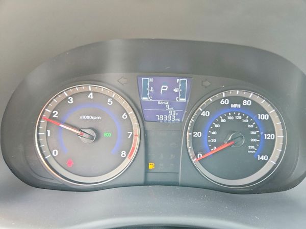 2017 HYUNDAI ACCENT SE Base