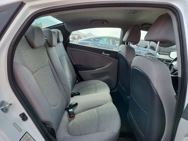 2017 HYUNDAI ACCENT SE Base