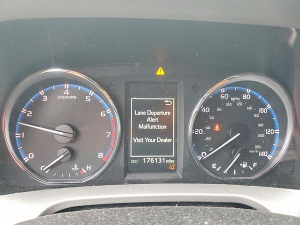 2016 TOYOTA RAV4 XLE (M Grade)