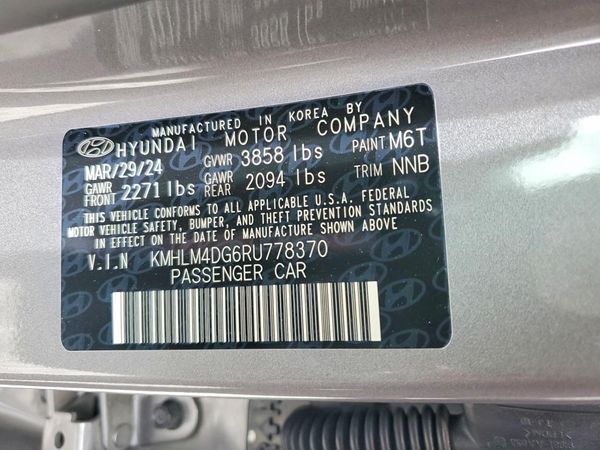 2024 HYUNDAI ELANTRA SEL