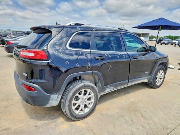 2016 JEEP CHEROKEE LATITUDE 4X4