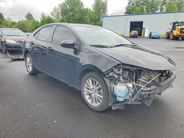2015 TOYOTA COROLLA