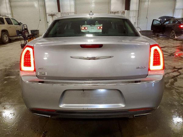 2016 CHRYSLER 300 Limited