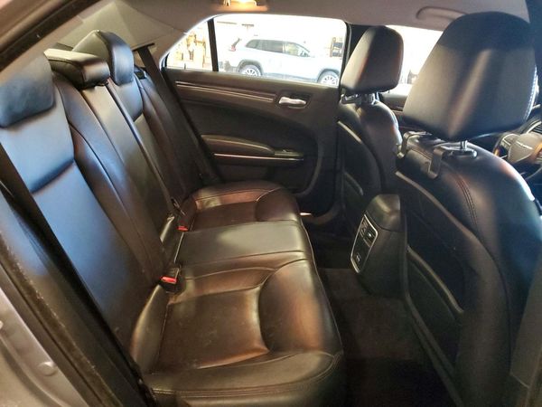 2016 CHRYSLER 300 Limited