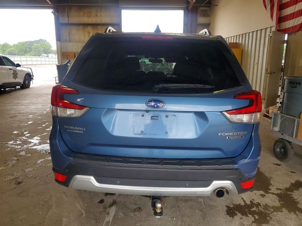 2020 SUBARU FORESTER