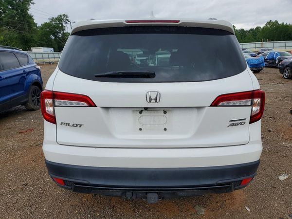 2021 HONDA PILOT SE