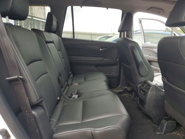 2021 HONDA PILOT SE