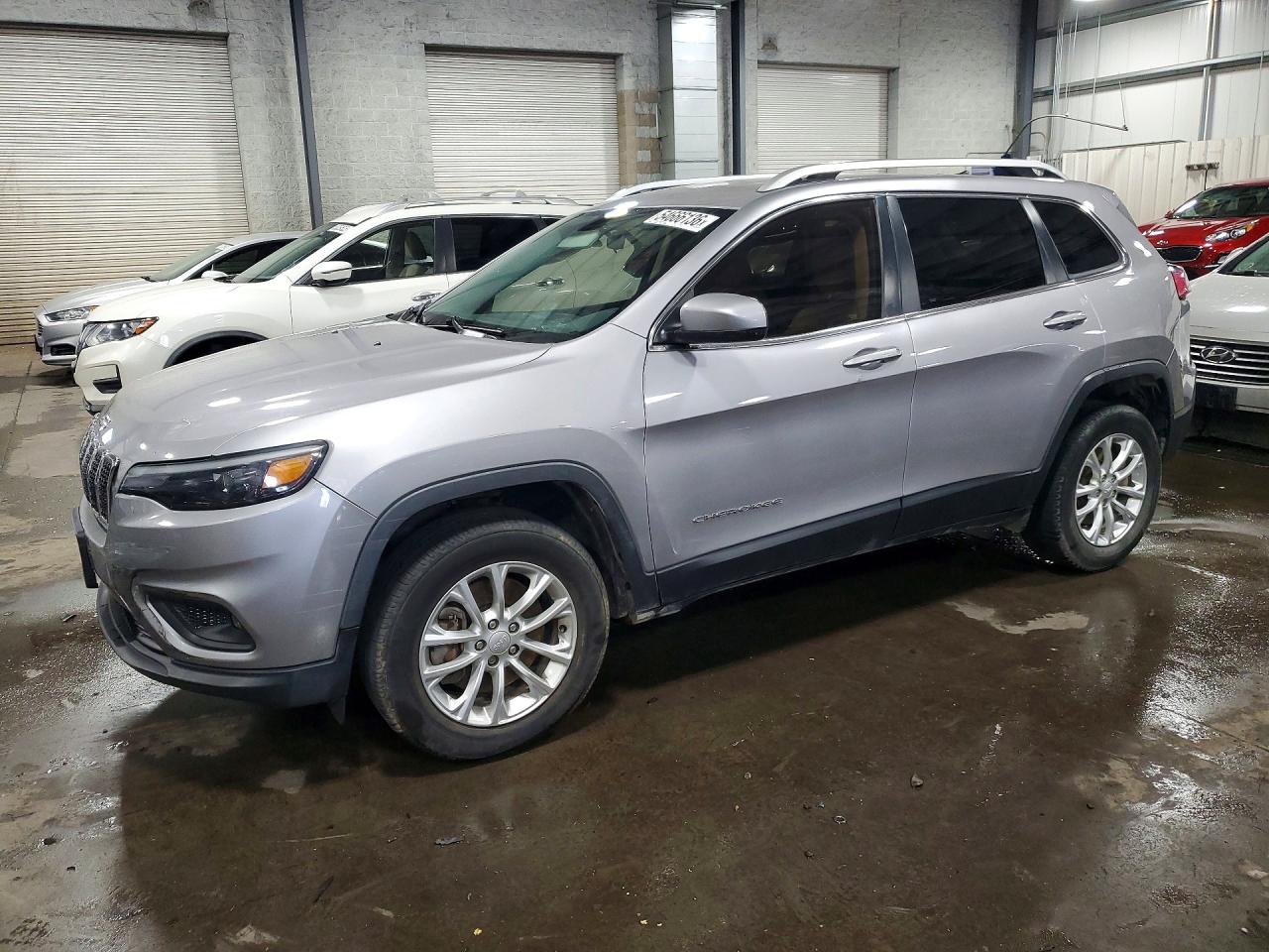 2019 JEEP CHEROKEE LATITUDE 4X4