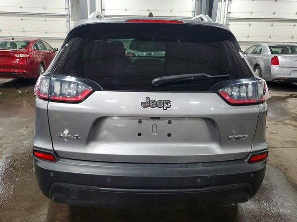 2019 JEEP CHEROKEE LATITUDE 4X4