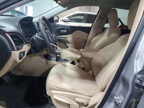 2019 JEEP CHEROKEE LATITUDE 4X4
