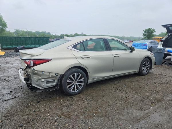 2019 LEXUS ES 300h
