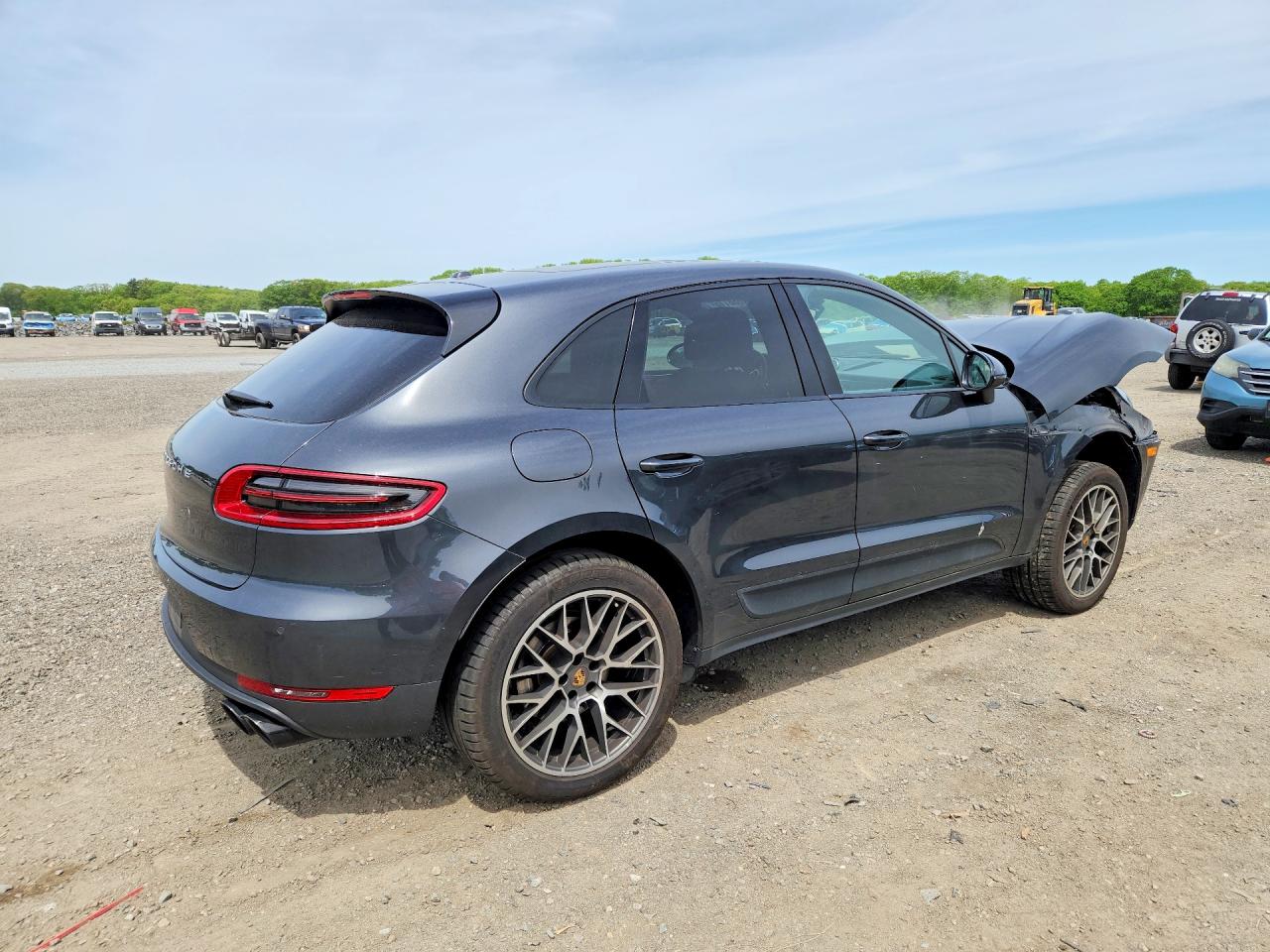 2018 PORSCHE MACAN