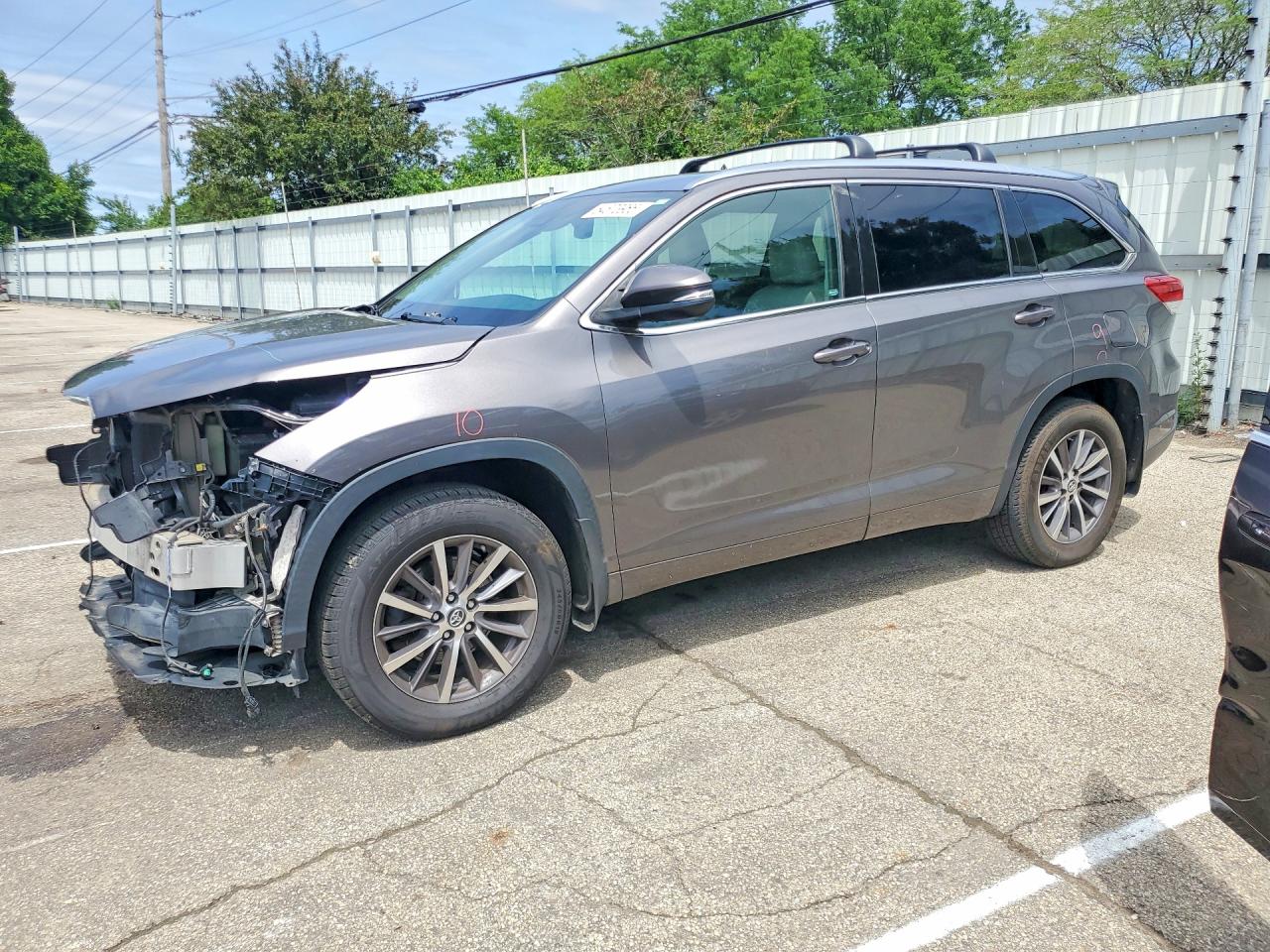 2017 TOYOTA HIGHLANDER SE/XLE
