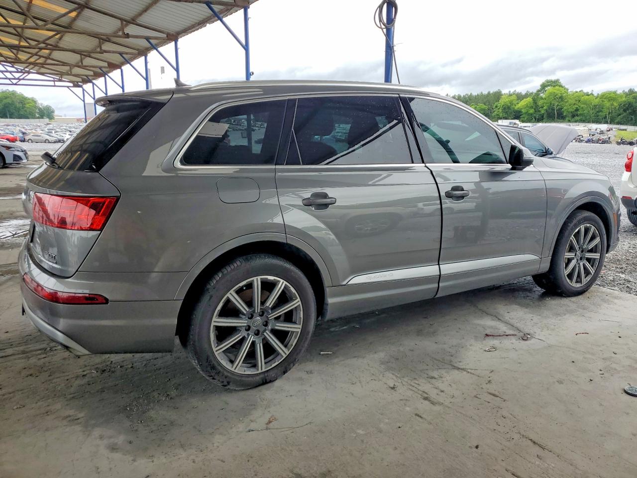 2017 AUDI Q7 quattro Premium Plus