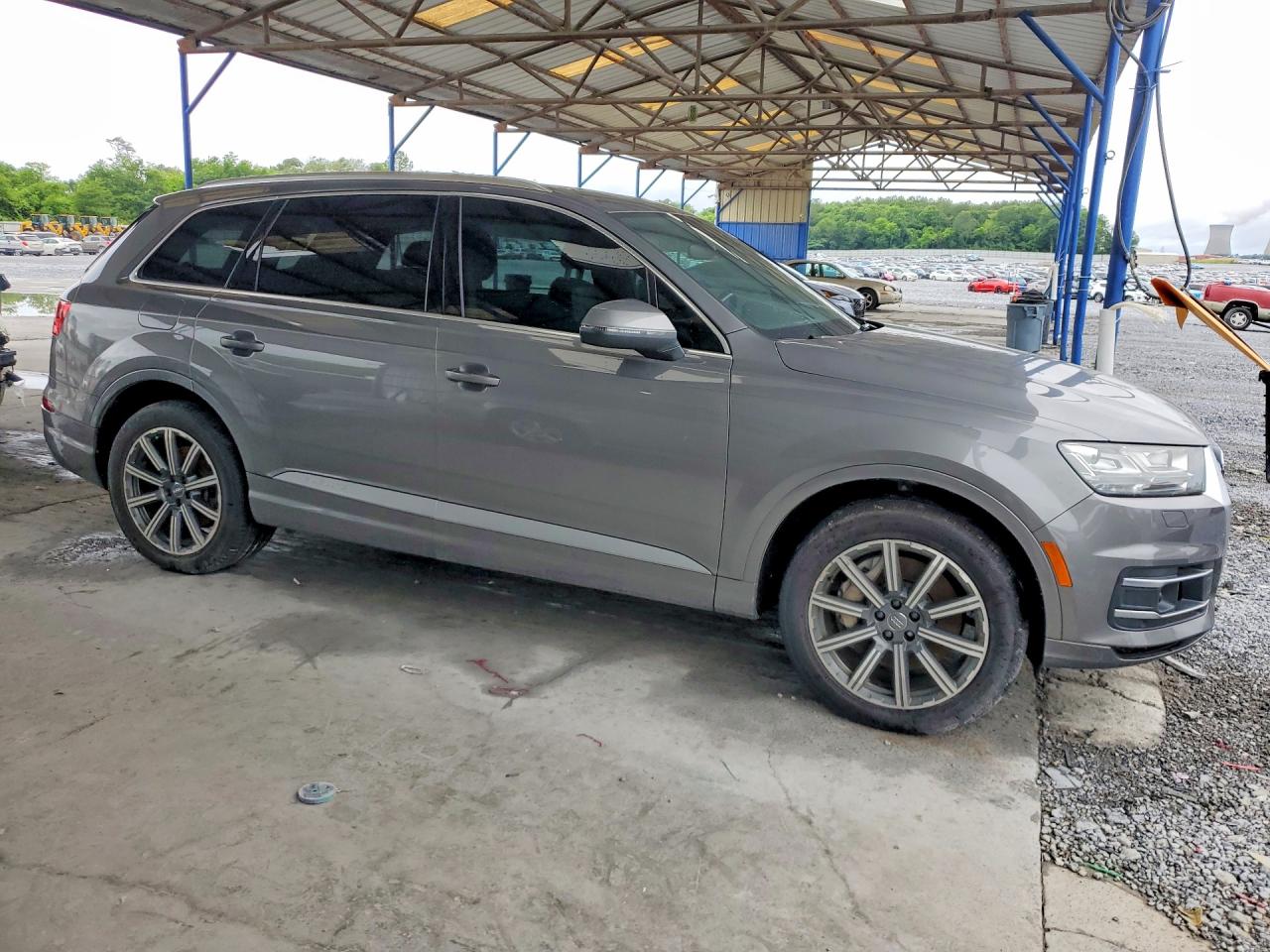 2017 AUDI Q7 quattro Premium Plus